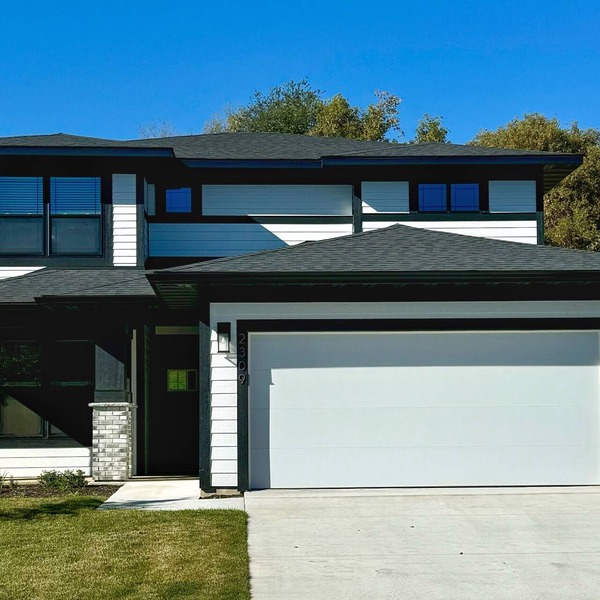 Unit 2309P | 4 Bed/2.5 Bath | Single-Family Home