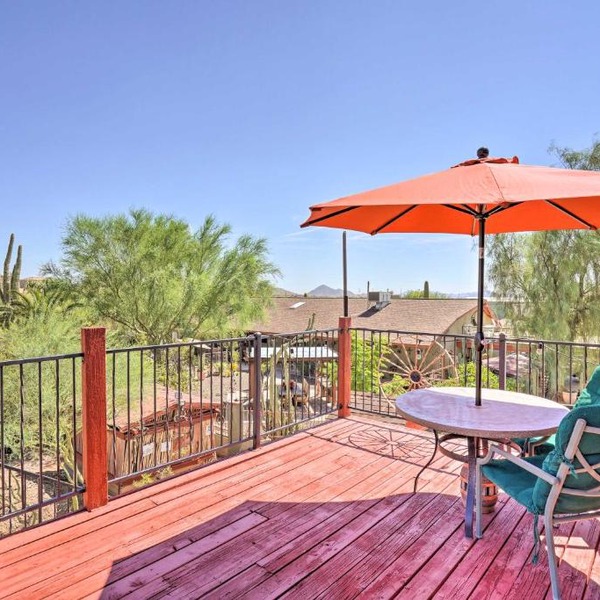 Unwind Poolside! Dreamy Desert Oasis in Phoenix