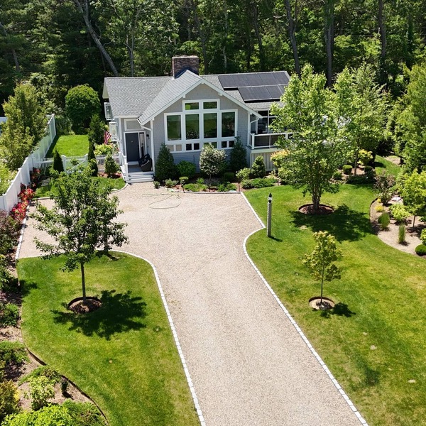 Updated 3-bedroom house with AC in charming New Seabury