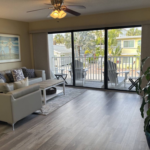 Updated condo just steps to the white sand beaches of Clearwater Beach