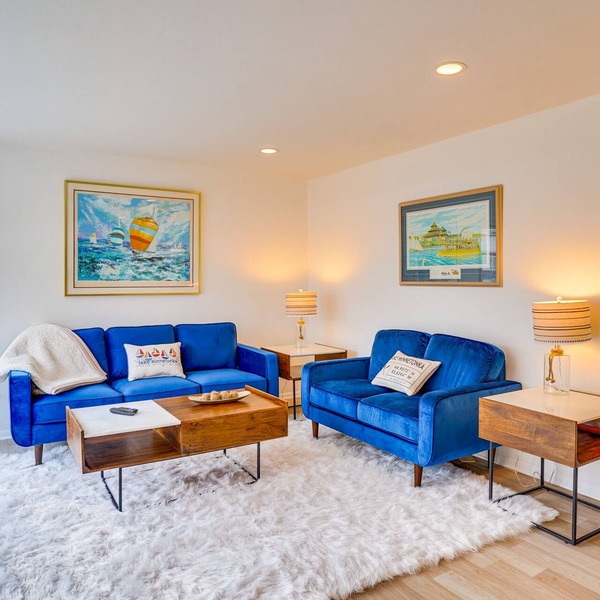 Updated Wayzata Home < 2 Mi to Lake Minnetonka!