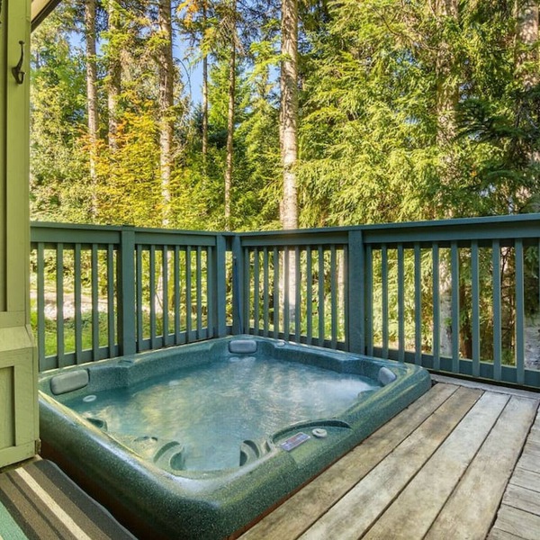 Upgraded Mountainside 3BR TH Ski-in, w/Private HT