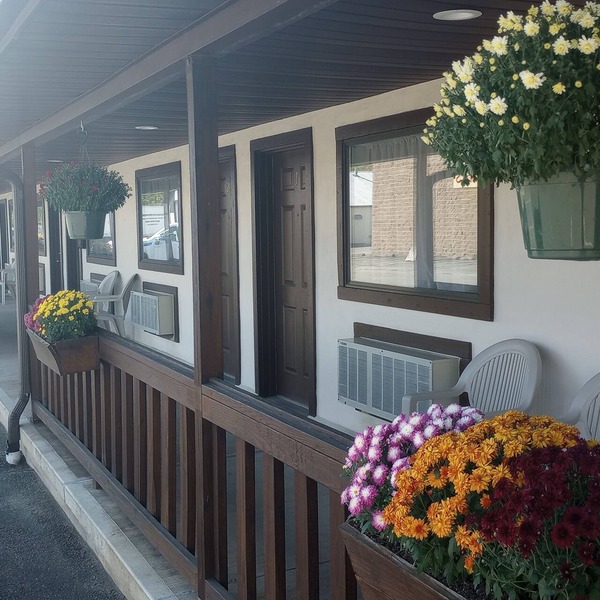 Upper Delaware Inn