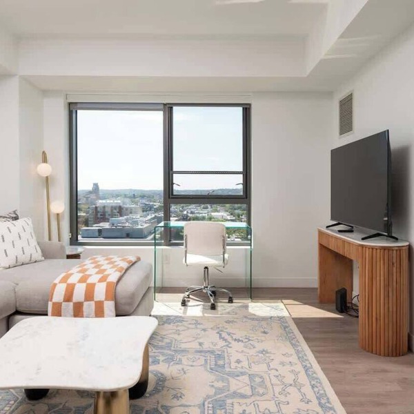 Upscale 1BR near MIT Harvard with Parking!