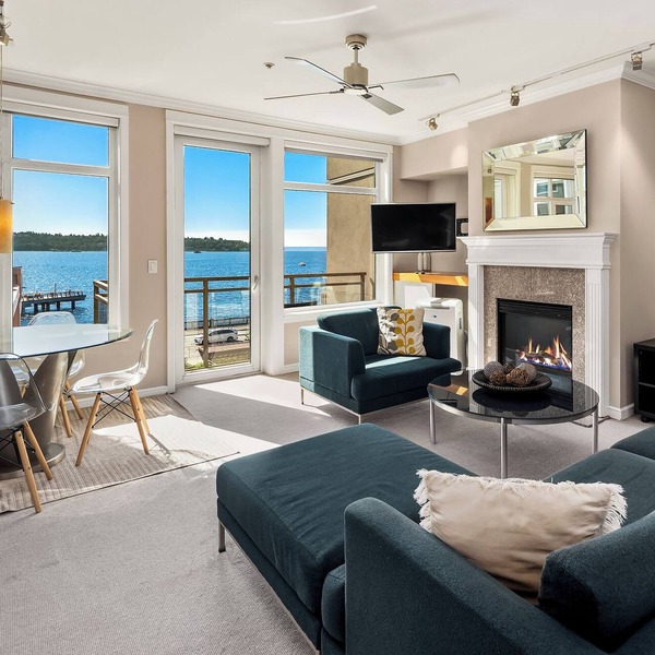 Upscale 2BR Steps to Pike Place Market & Seattle's only residence on the water