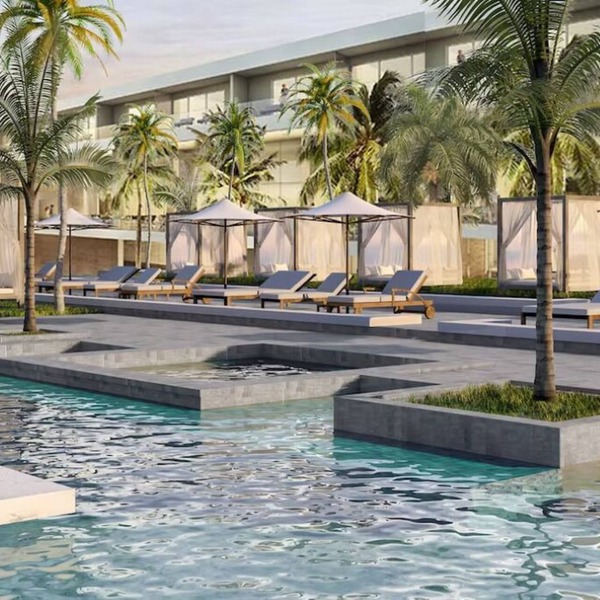 Upscale Beachfront Stay with All Meals, Spa, Golf & Premium Lounges