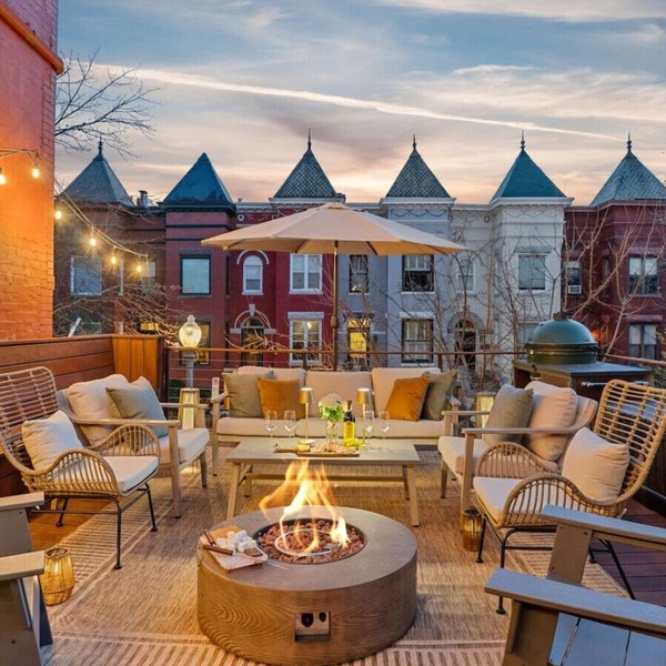 Upscale DC Row Home w/Private Parking & Fire Pit