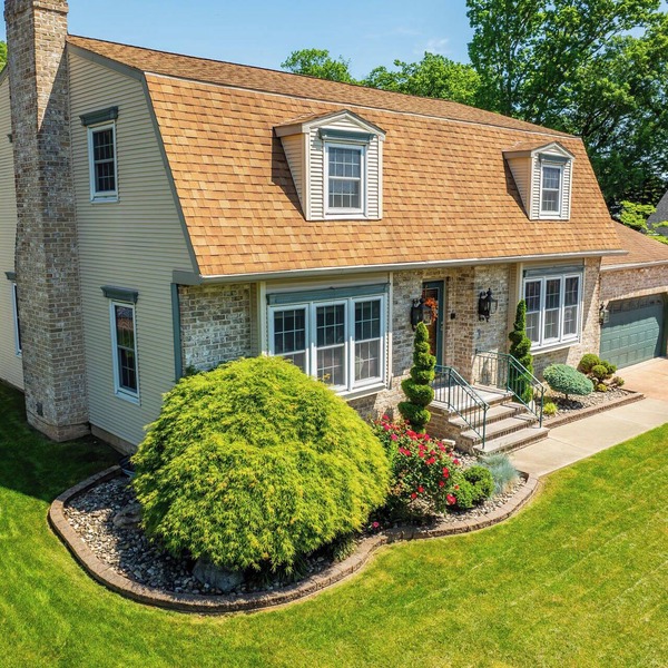 Upscale Home with Heated Inground Pool 15 mins to Knoebels; 5 Min to AOAA