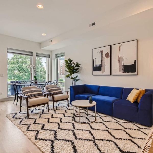 Upscale Townhome w/Stunning Rooftop Views