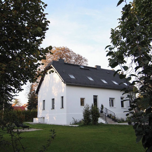 Vacation home with pool, garden and gym in Berlin