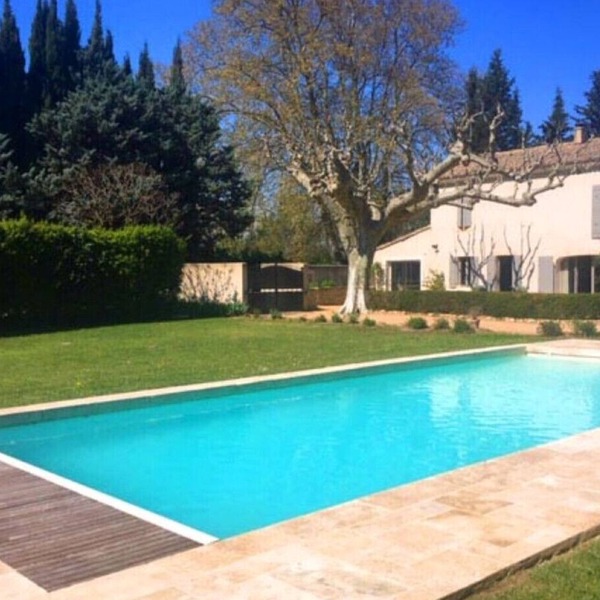 Vacation rental house with pool PLAN D'ORGON LS1-365