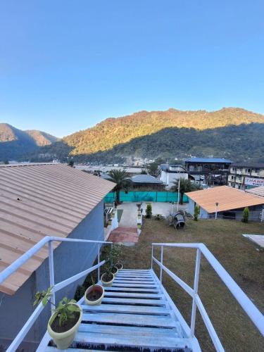 Valley King Resort