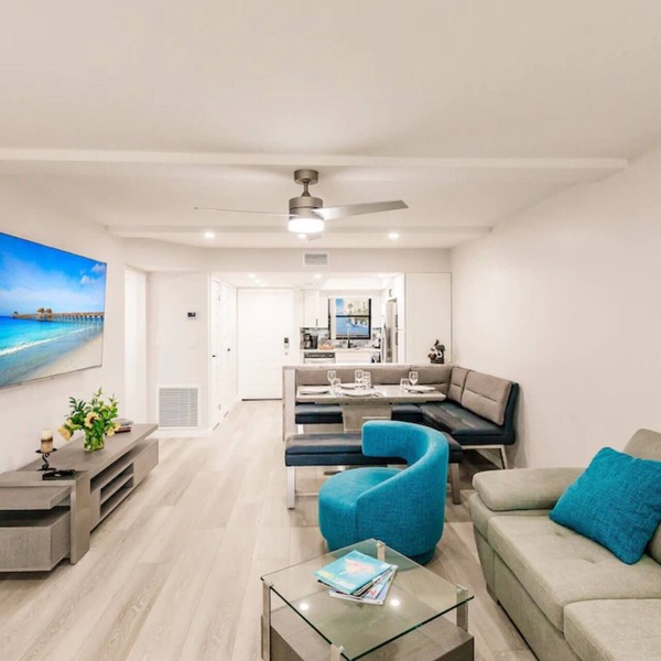 Vanderbilt Beach Condo, Bay Views, NEW Saltwater Pool, Walk to Beach