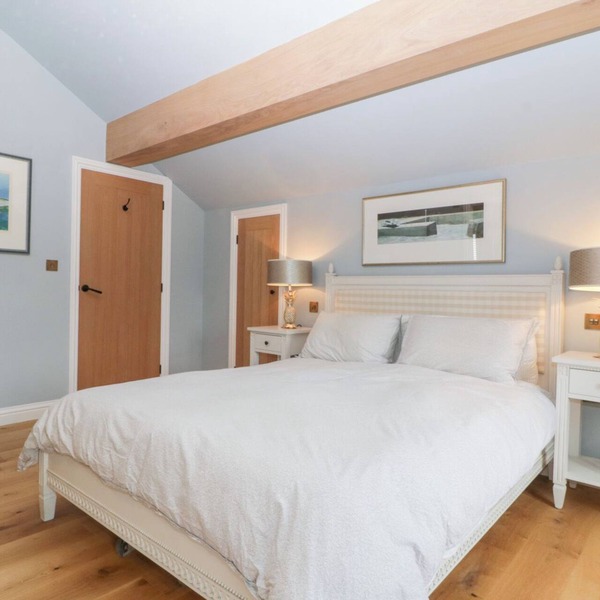 Velindra Farm Cottage