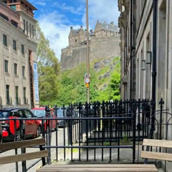 Very central, next to the Castle with garden