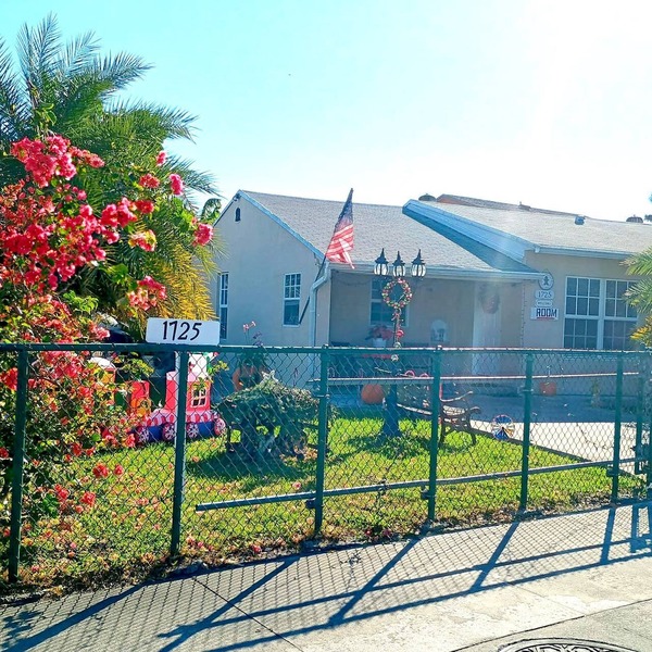 Very clean and comfortable 1 bedroom 1 bathroom