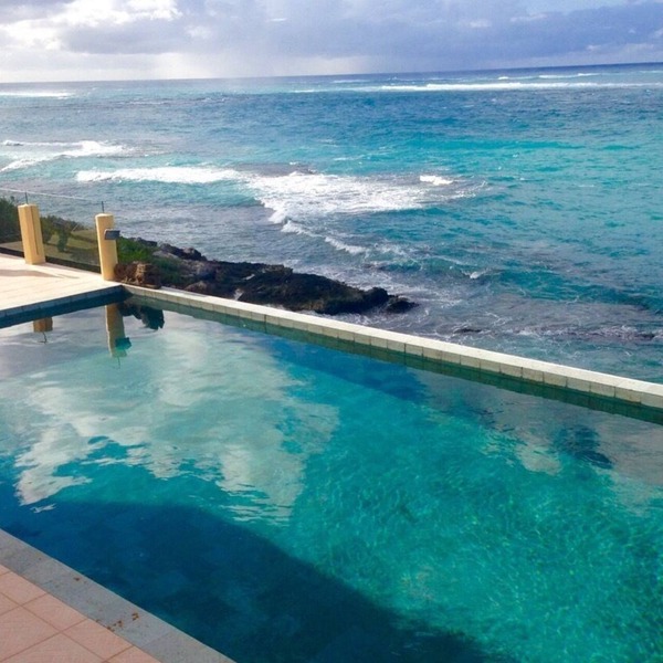 Very Private & Personal, Villa Hibernia, Ocean Front Pool & Sea Gazebo,