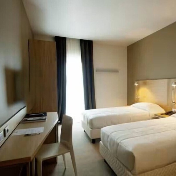 VICTOR HOTEL