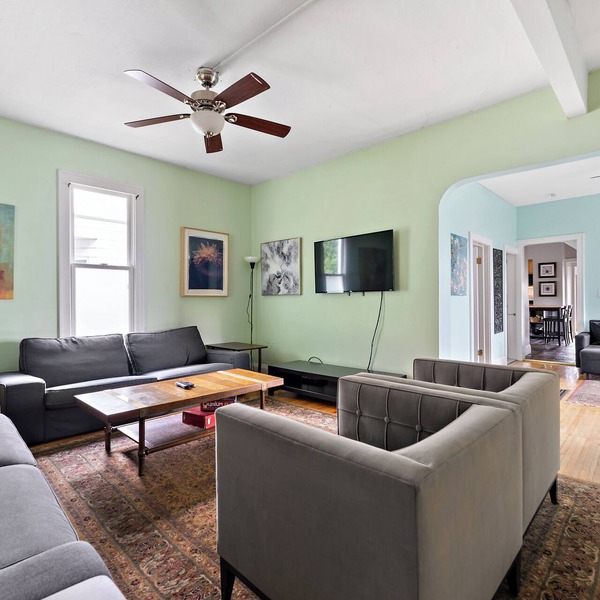 Victorian With An Amazing Location, Incredible Yard With Private outdoor Hot tub