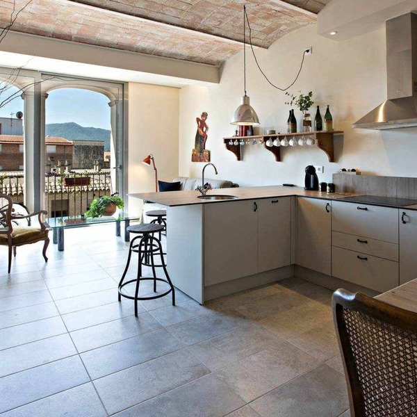 Vidrier, flat with access to indoor swimming pool