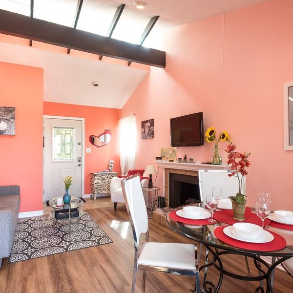 View, 1 King bed & sleeper; .33 mi to Barton Springs/Zilker Park, @2 mi to DT!