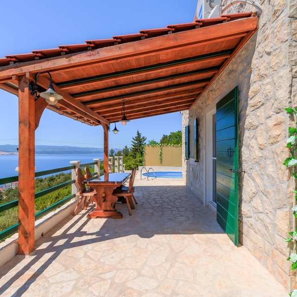 VIEW TALAY COTTAGE/a unique secluded cottage/
