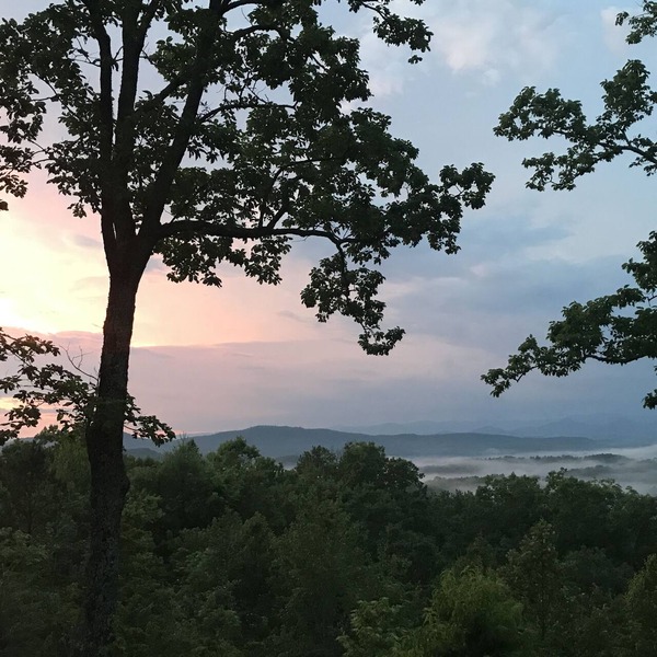 View, View, View, Gorgeous Long Range Mountain Views!