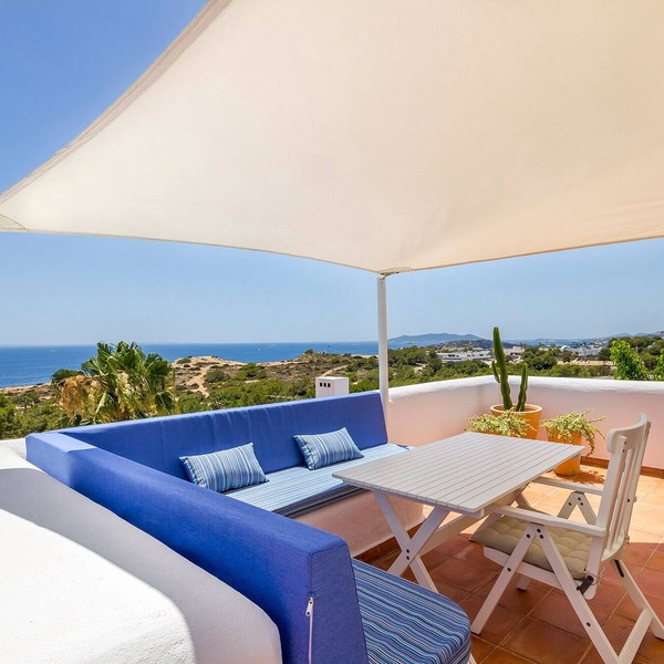Views, comfort & relax in a great location