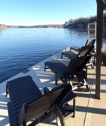 Views! Dock, Water, Game Room, Kids Room!
