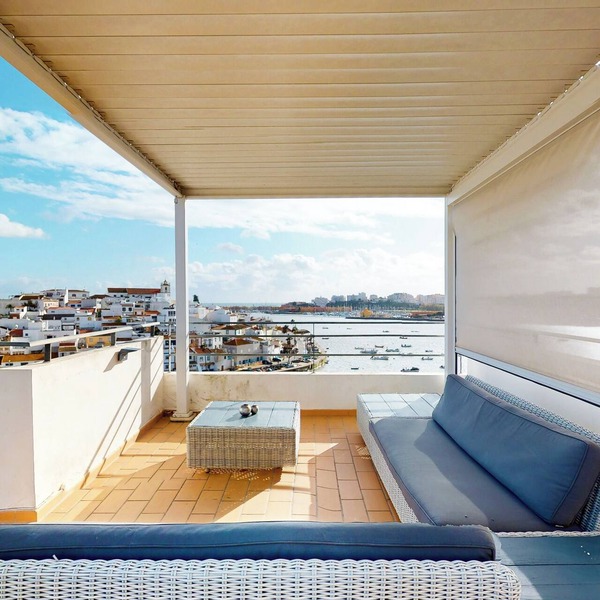 Vila Vida (8) | Private Heated Pool | Sea & Beach | Roof Terrace | Restaurants