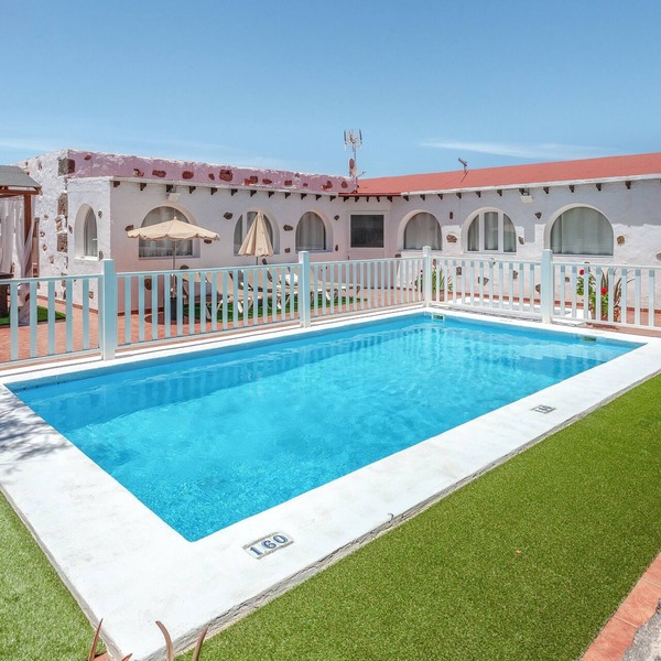 Villa "Abraham" with Mountain View, Wi-Fi, Pool & Terrace