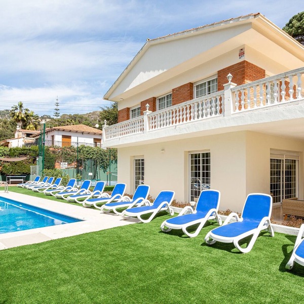 Villa "Ainara Luxury" with Mountain View, Private Pool & Wi-Fi