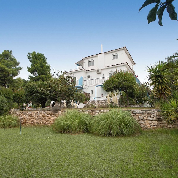 VILLA ALEXIS