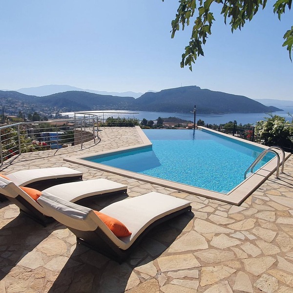 Villa Alyki