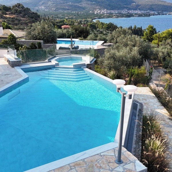 Villa Arian with great sea view, great pool and 6 minutes walk from the beach