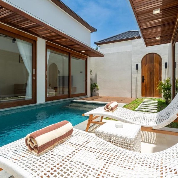Villa Arunika by Elysian - Brand New 1BR Villa with Private Pool in Kerobokan
