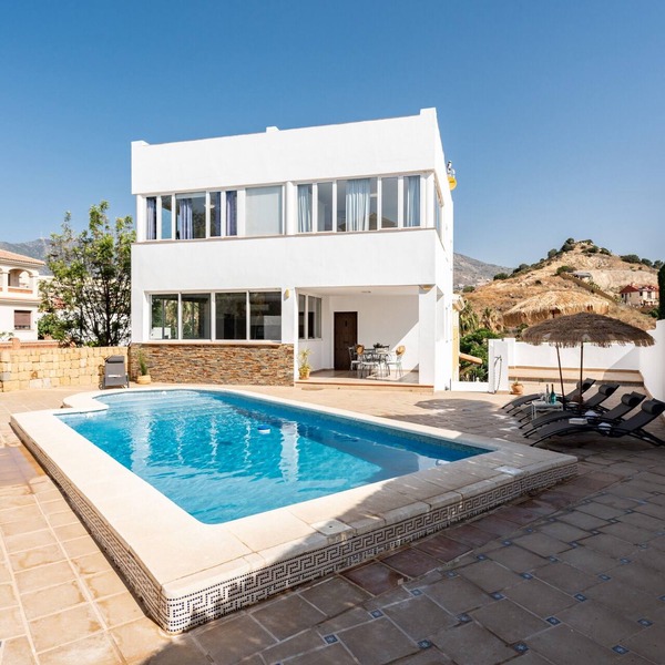 Villa 'Asuncion Benalmadena Costa' with Mountain View, Wi-Fi and Air Conditioning