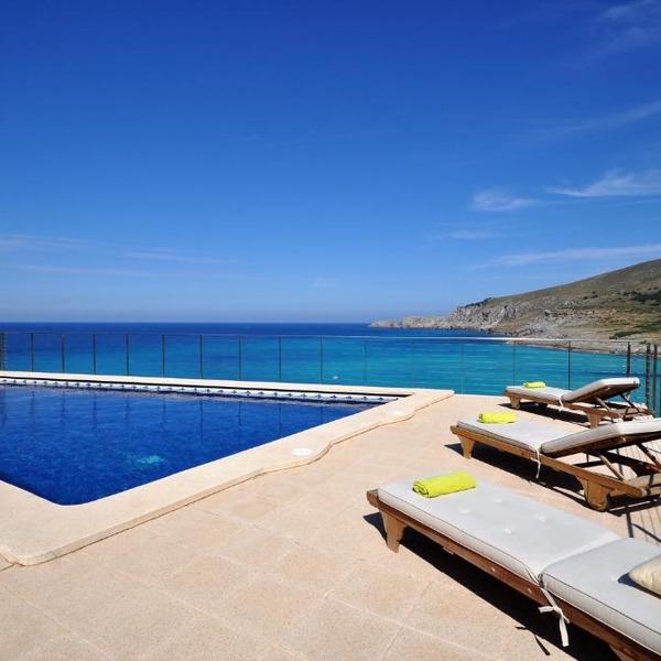 VILLA AUREA-Cala Mesquida- Primera linea de Mar