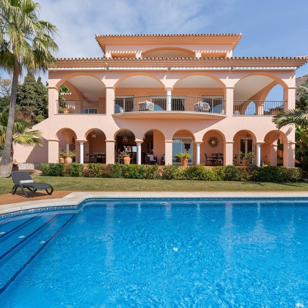 Villa 'Beachside with Great Sea View' with Sea View, Wi-Fi and Air Conditioning