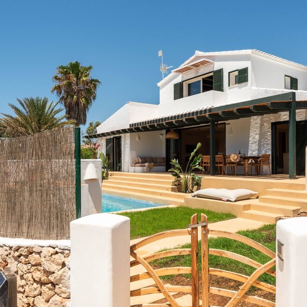 Villa 'Binimadi' with Sea View, Wi-Fi and Air Conditioning
