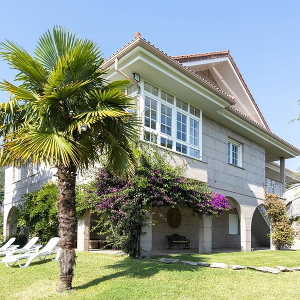 Villa Campo das Medas, in the middle of nature, with private salt pool
