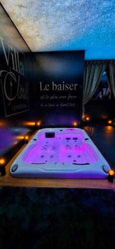 VILLA CLOSE BRIVE centre - LOVE ROOM - SPA privatif