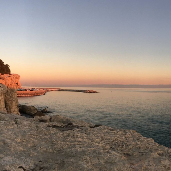 Villa completely renovated in peace, 100 m from the sea and close to the beaches