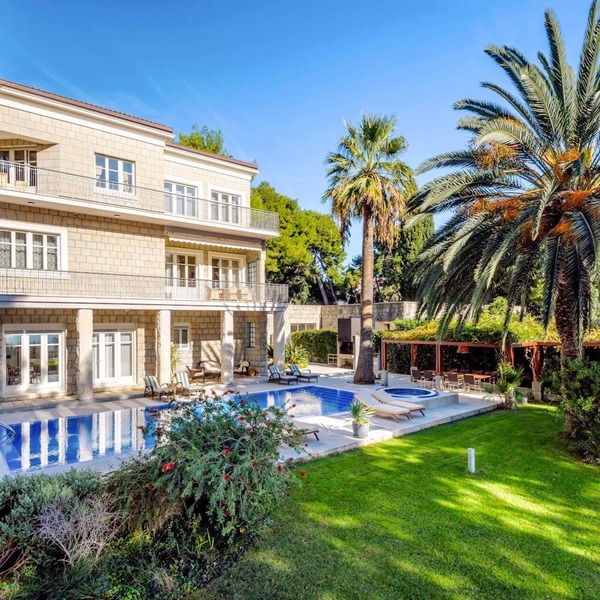 Villa Diocletian - Five Bedroom Villa, Sleeps 10