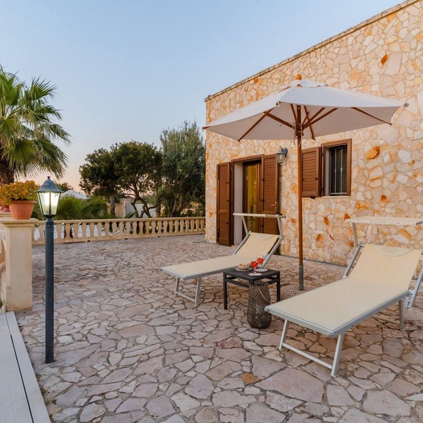 Villa Divina with Hot Tub and Private Pool