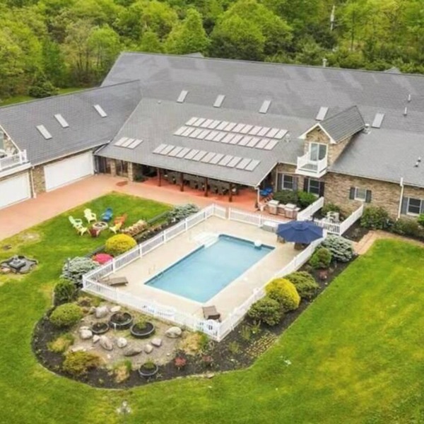 Villa Euphoria: Exotic Retreat