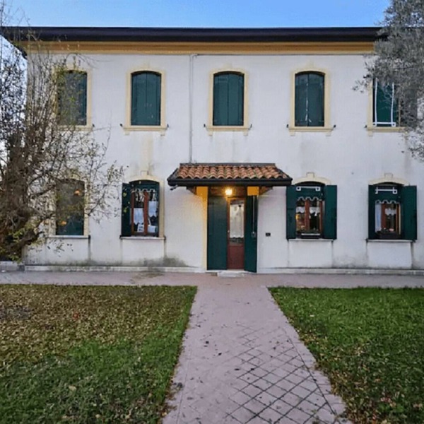 "Villa Gardenia" in Mira on the Brenta Riviera