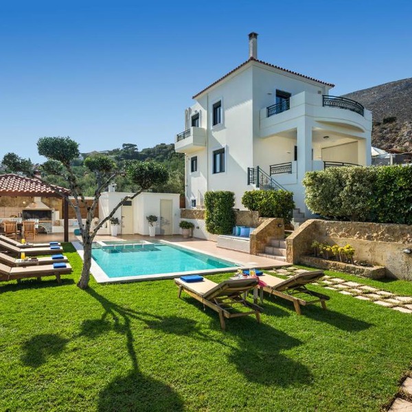 Villa Georgia Heated Pool & Jet-Tub