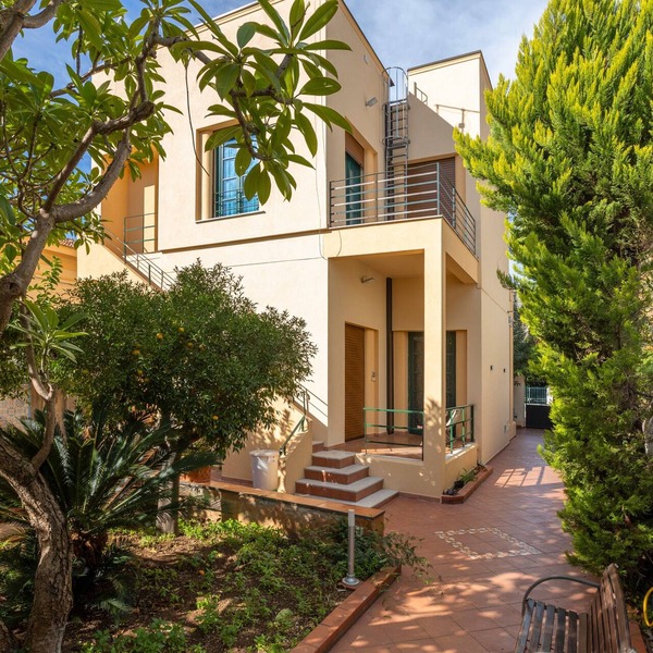 Villa 'Graziella' with Wi-Fi and Air Conditioning