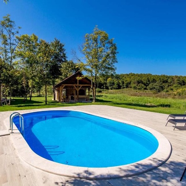 Villa Green house - shared pool & BBQ